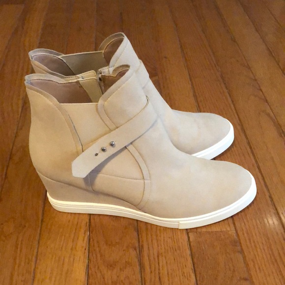 Paolo Shoes - NWOT Linea Paolo bootie wedge/sneaker